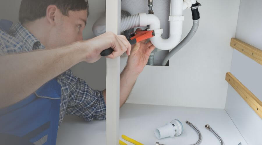 Professional clogged toilet repair in Solo, MO
